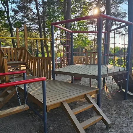 ホリデーパーク Goscinne Maj - Rozewie